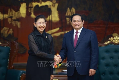 ທ່ານນາຍົກລັດຖະມົນຕີ ຟ້າມມິງຈິງ ຕ້ອນຮັບທ່ານນາງເອກອັກຄະລັດຖະທູດໄທ ປະຈໍາ ຫວຽດນາມ